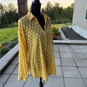 Fun, summer polka dot button up J. Jill.